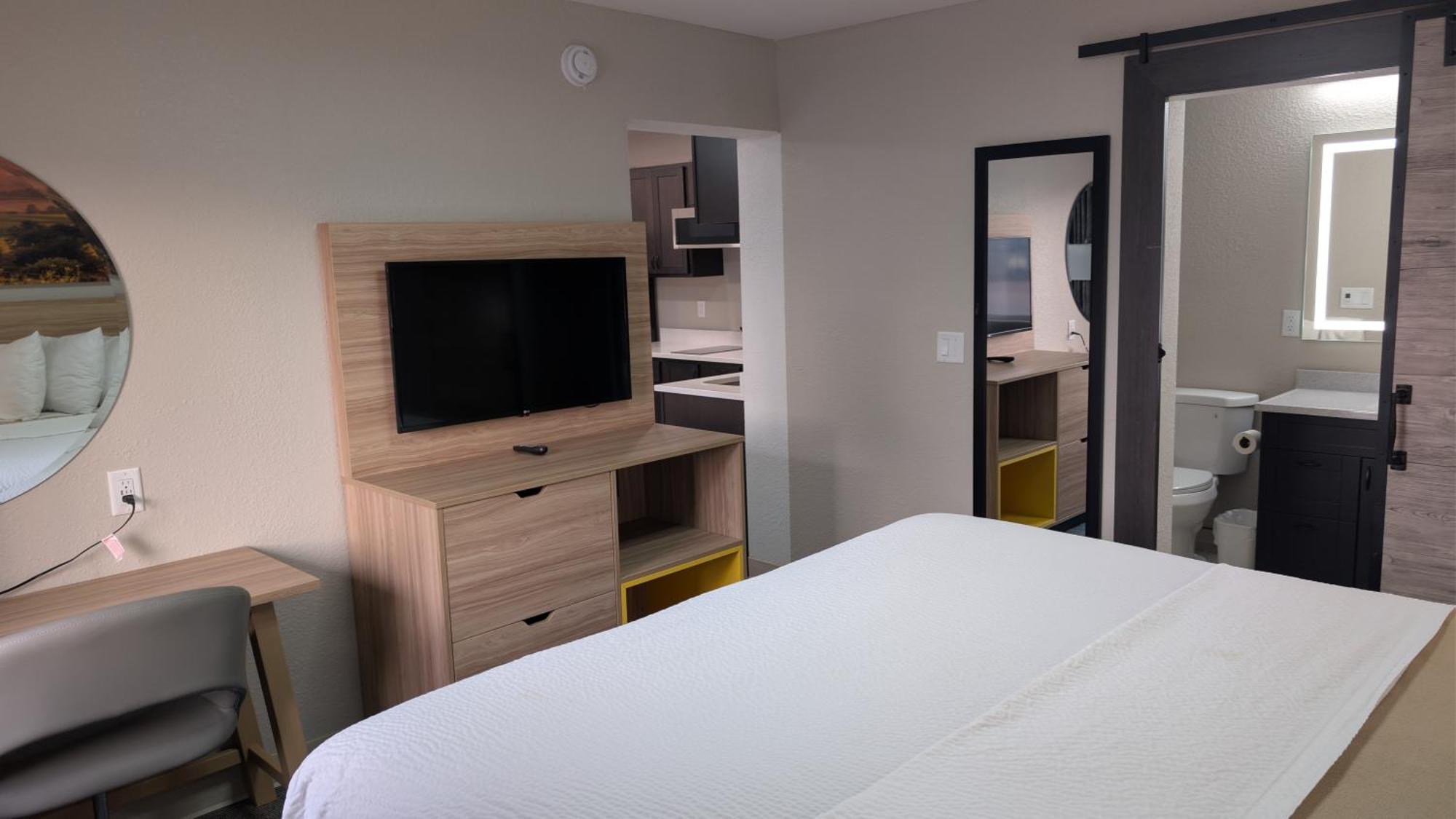King Room Kitchenette Non Smoking