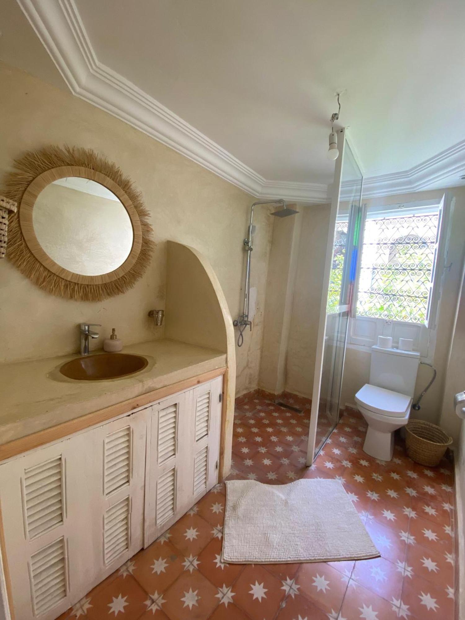 Double Room Private Bathroom