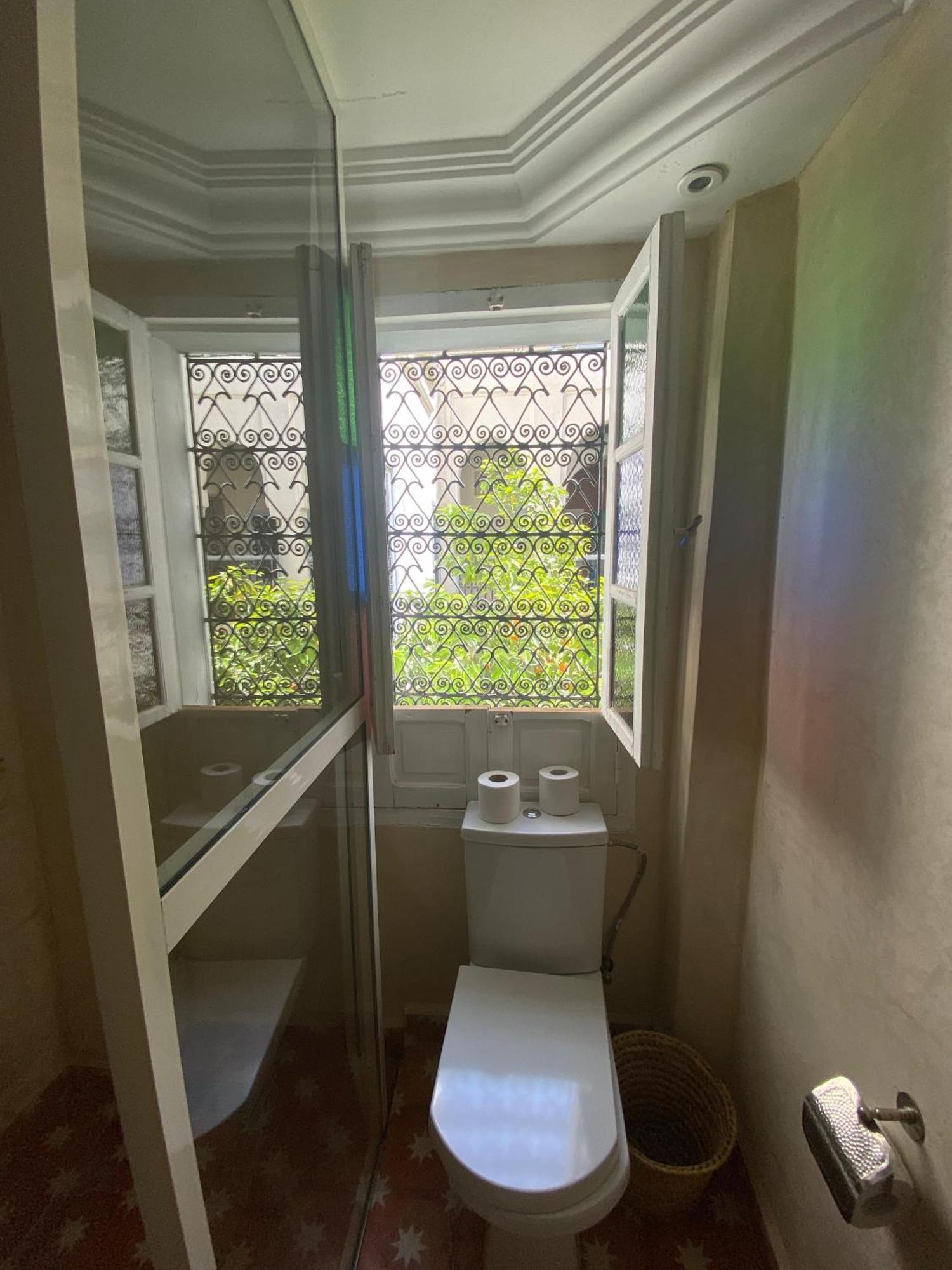 Double Room Private Bathroom