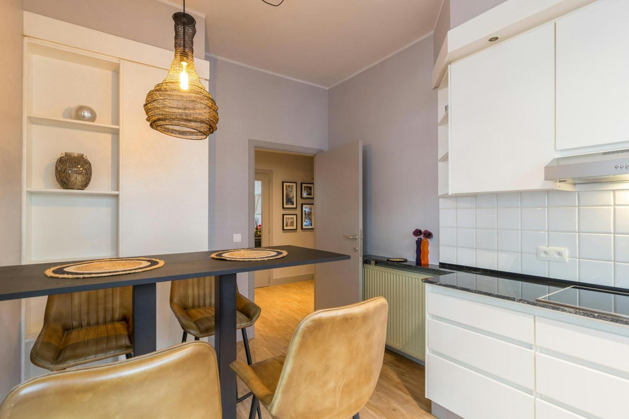 2-Bedroom Apartment 1 King Bed 1 Twin Bed,1746823894:JPEG