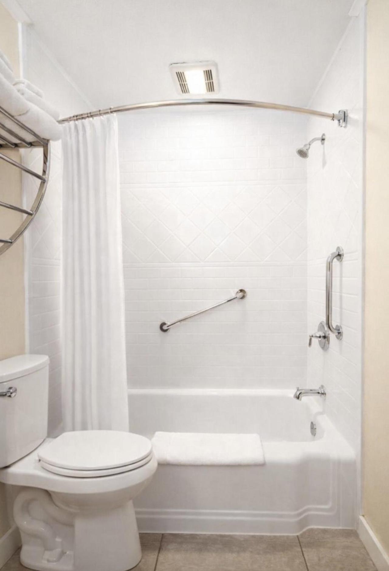 Classic Quadruple Room,1746934041:JPEG