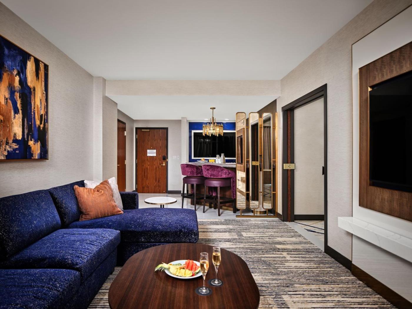 Silver Suite
