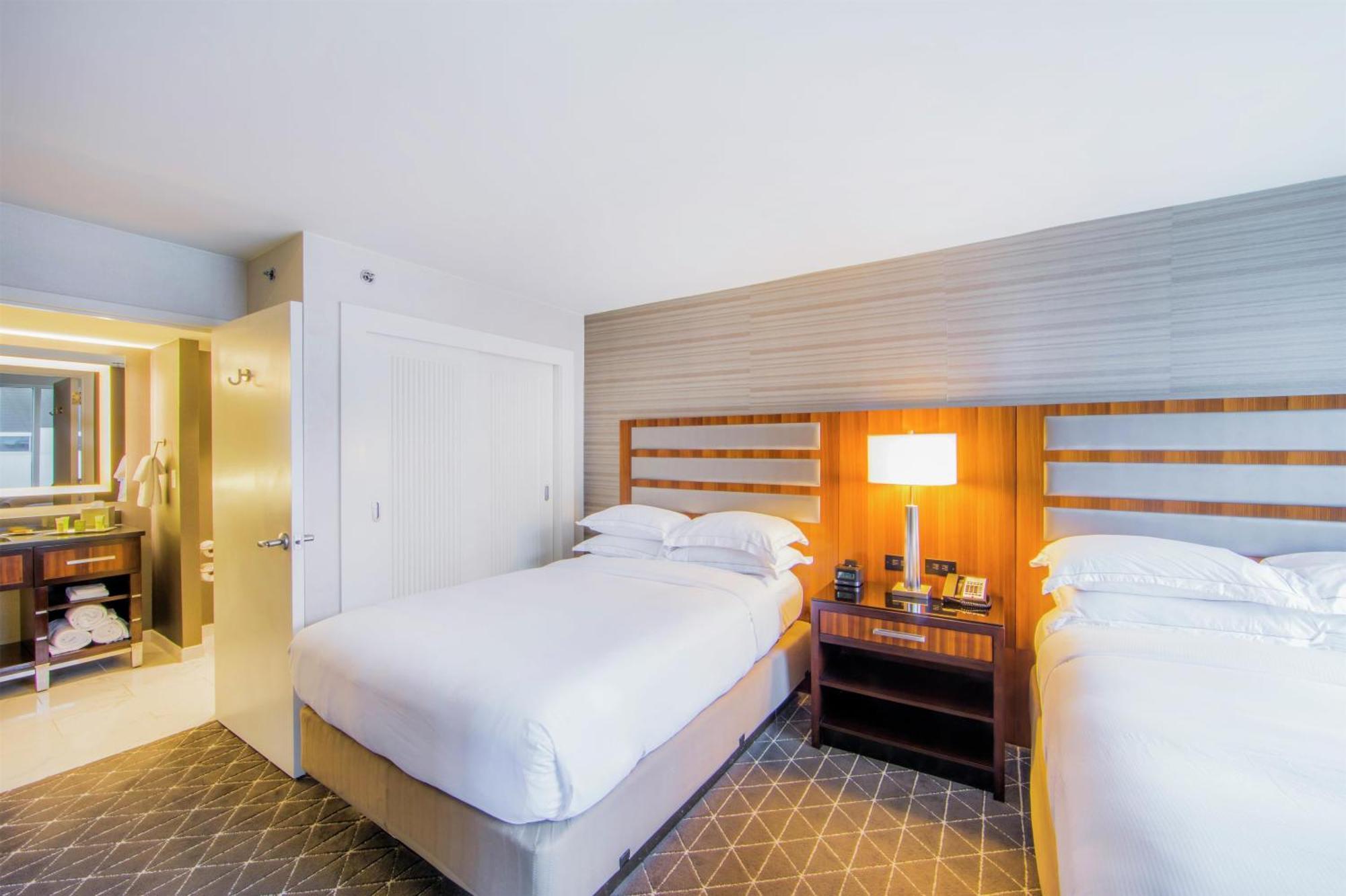 Suíte de 1 Quarto com 2 Camas de Casal