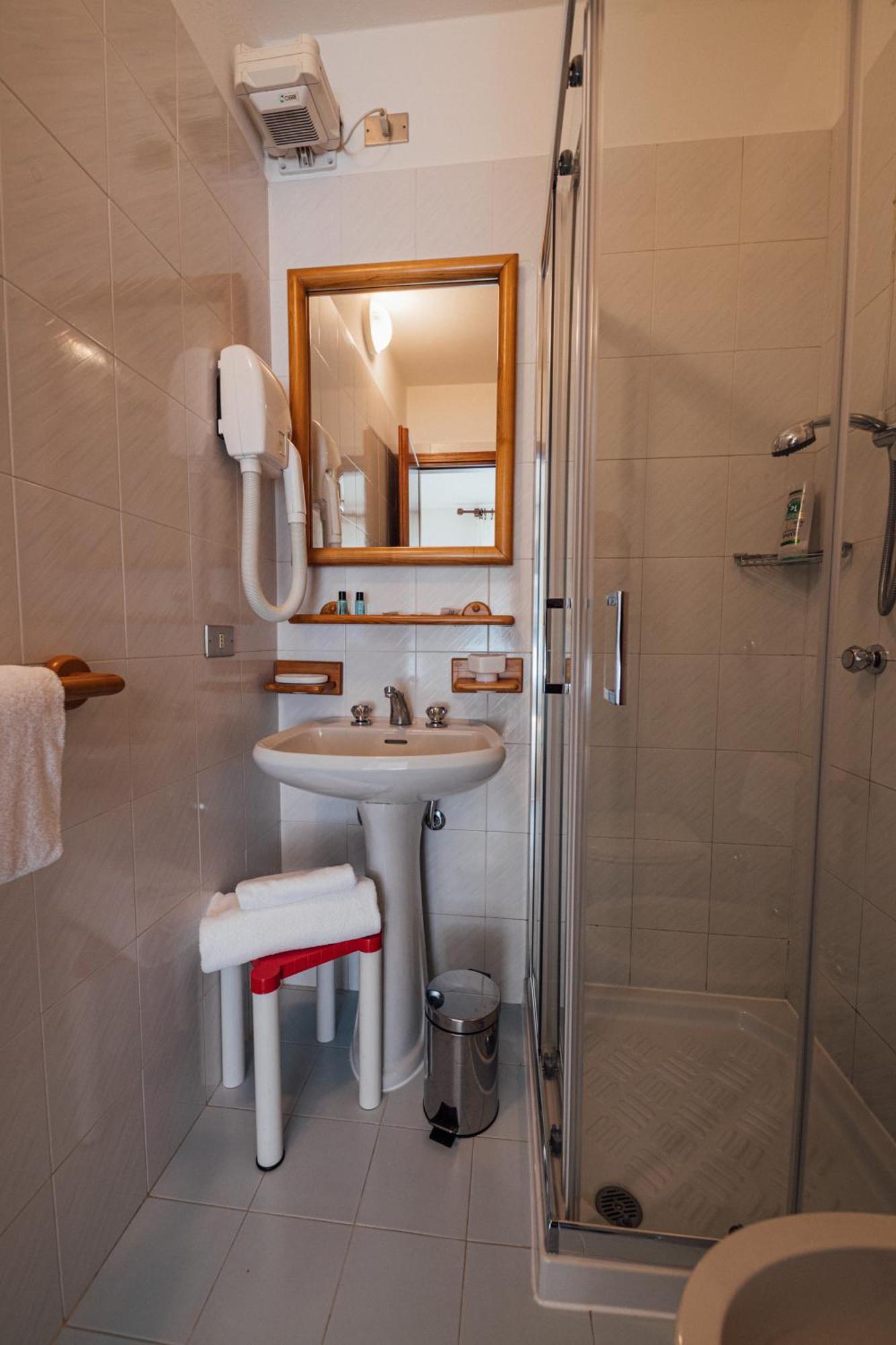 Economy Single Room