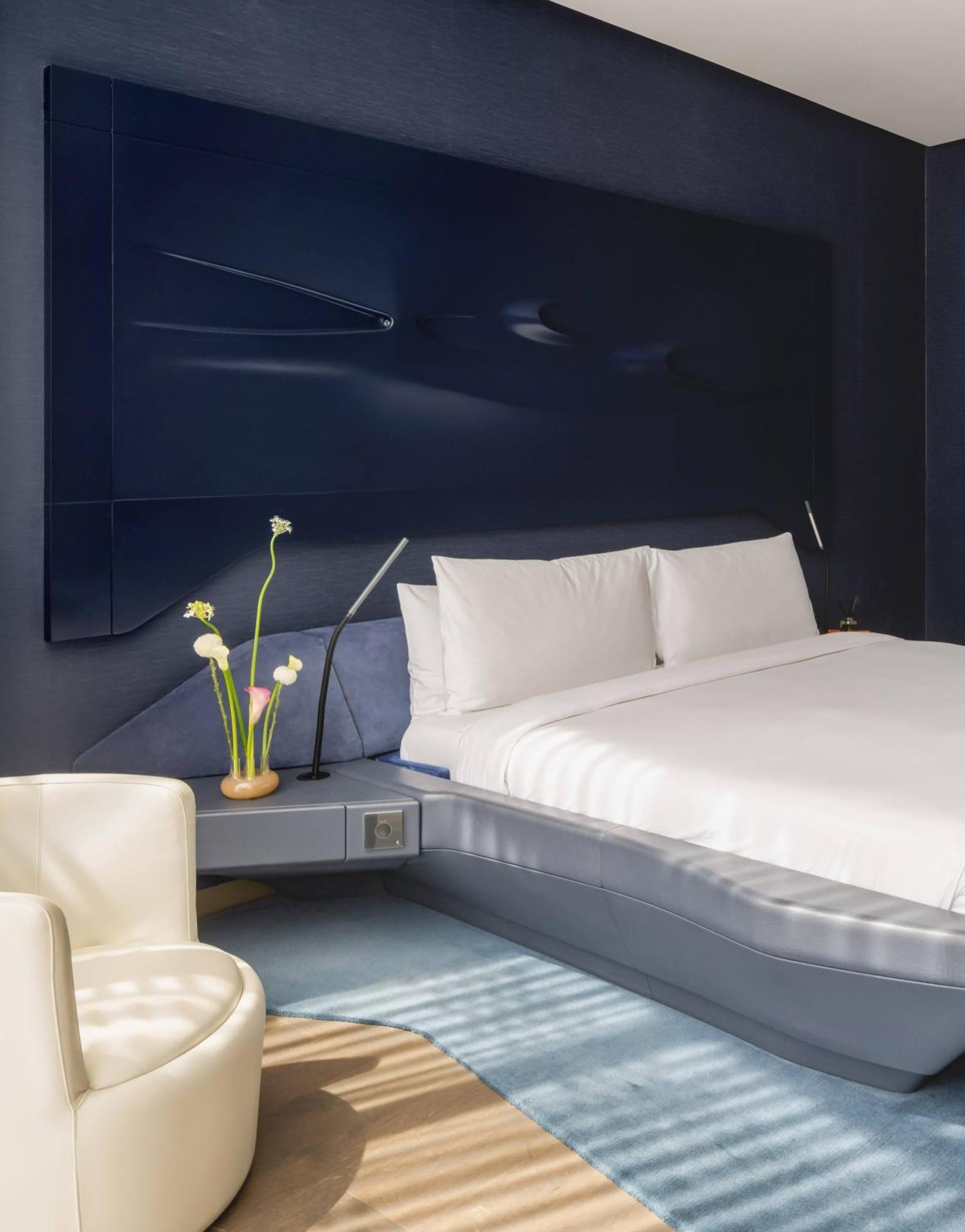 Extra ME + Suite with Jacuzzi