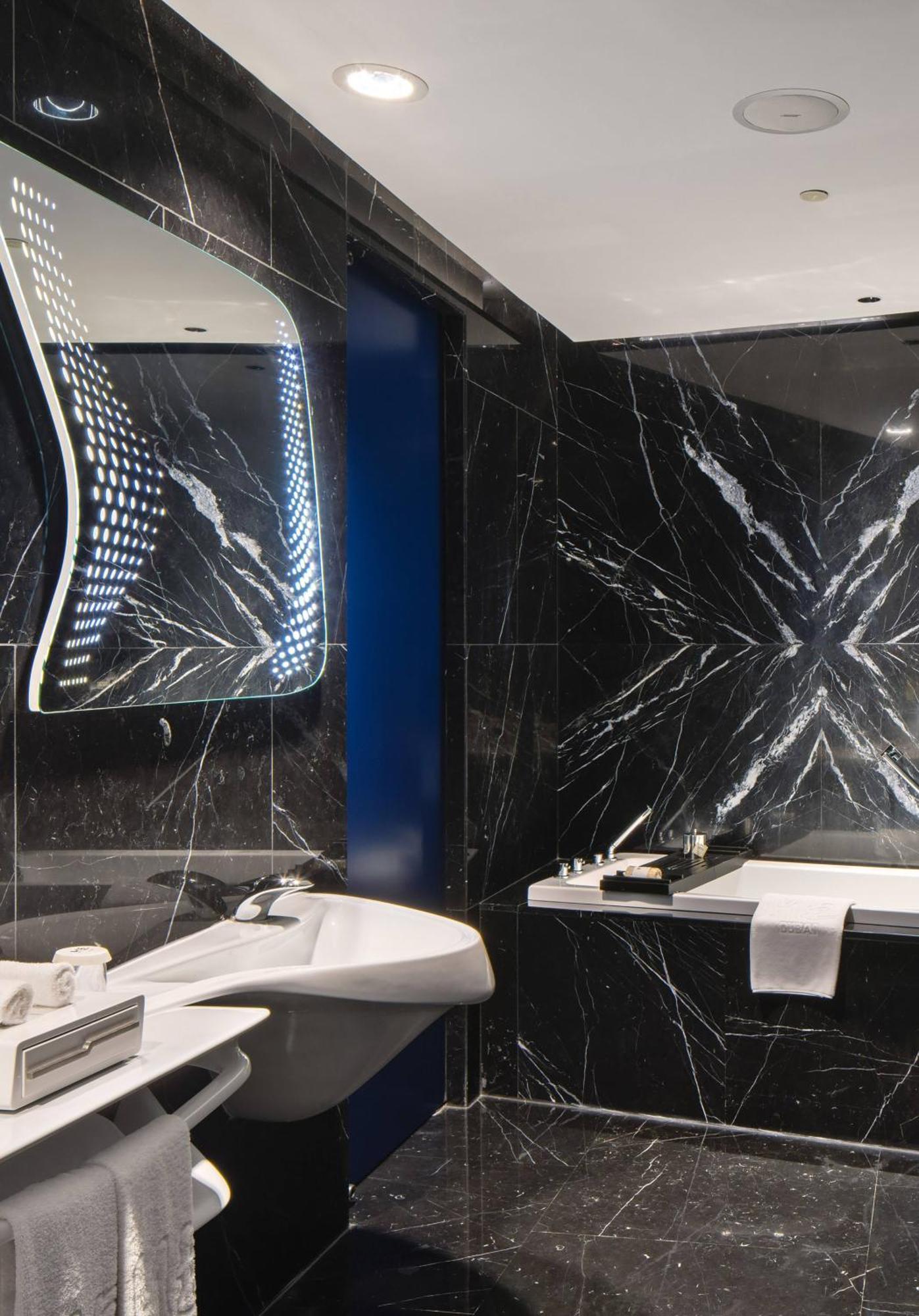 Studio ME Suite With Jacuzzi