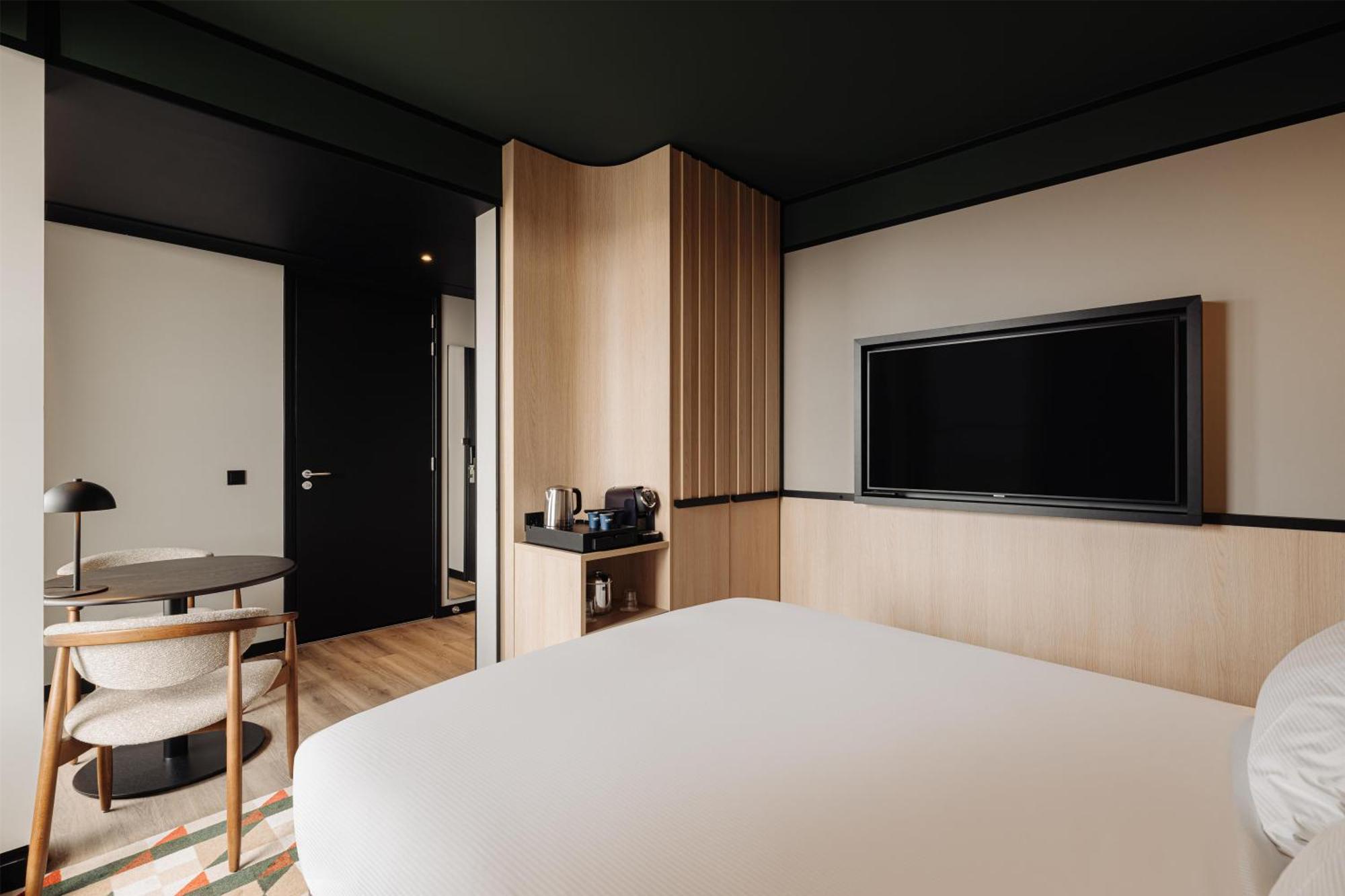 Quarto Deluxe com Varanda e Vista da Cidade