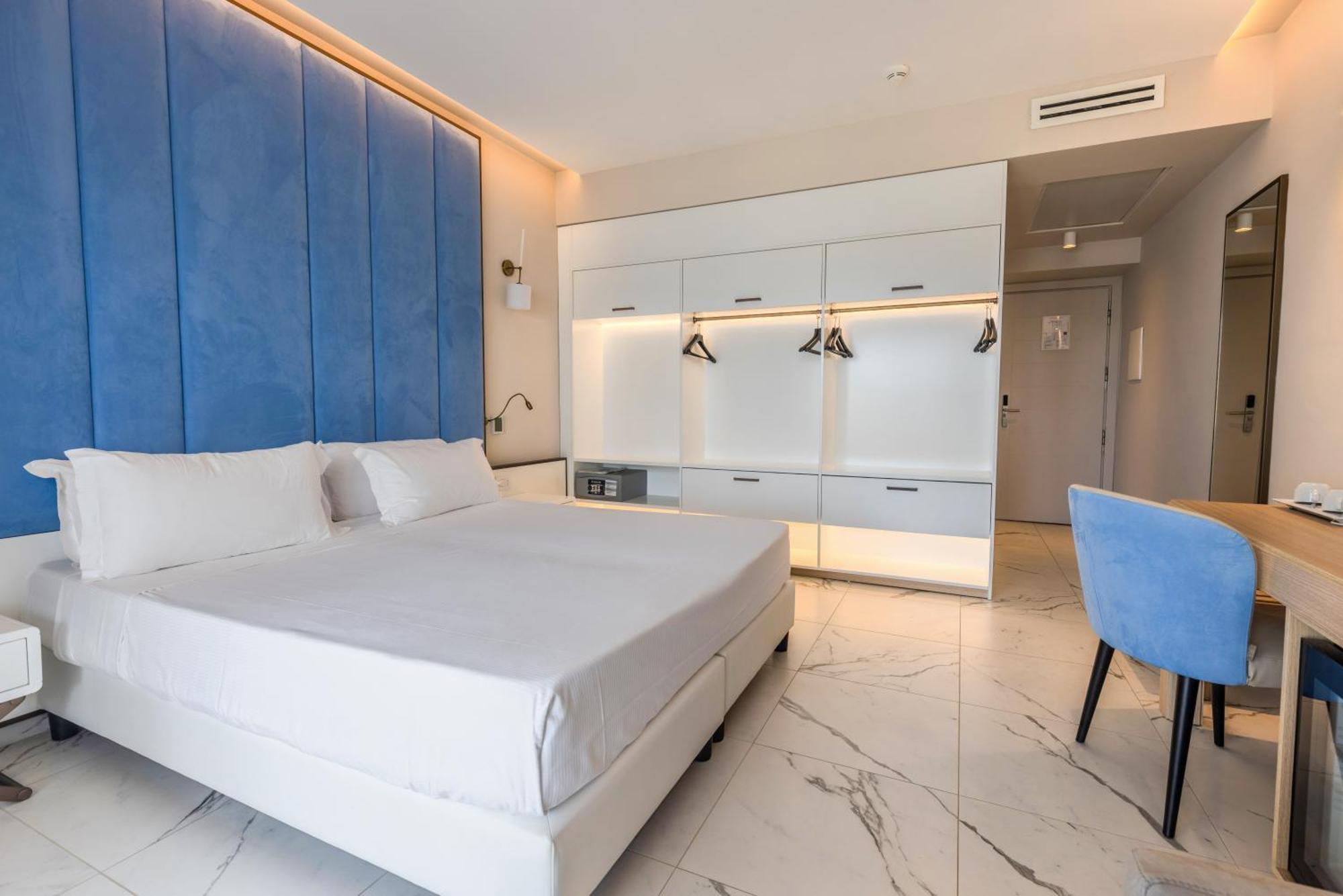 Double Room with Spa Bath