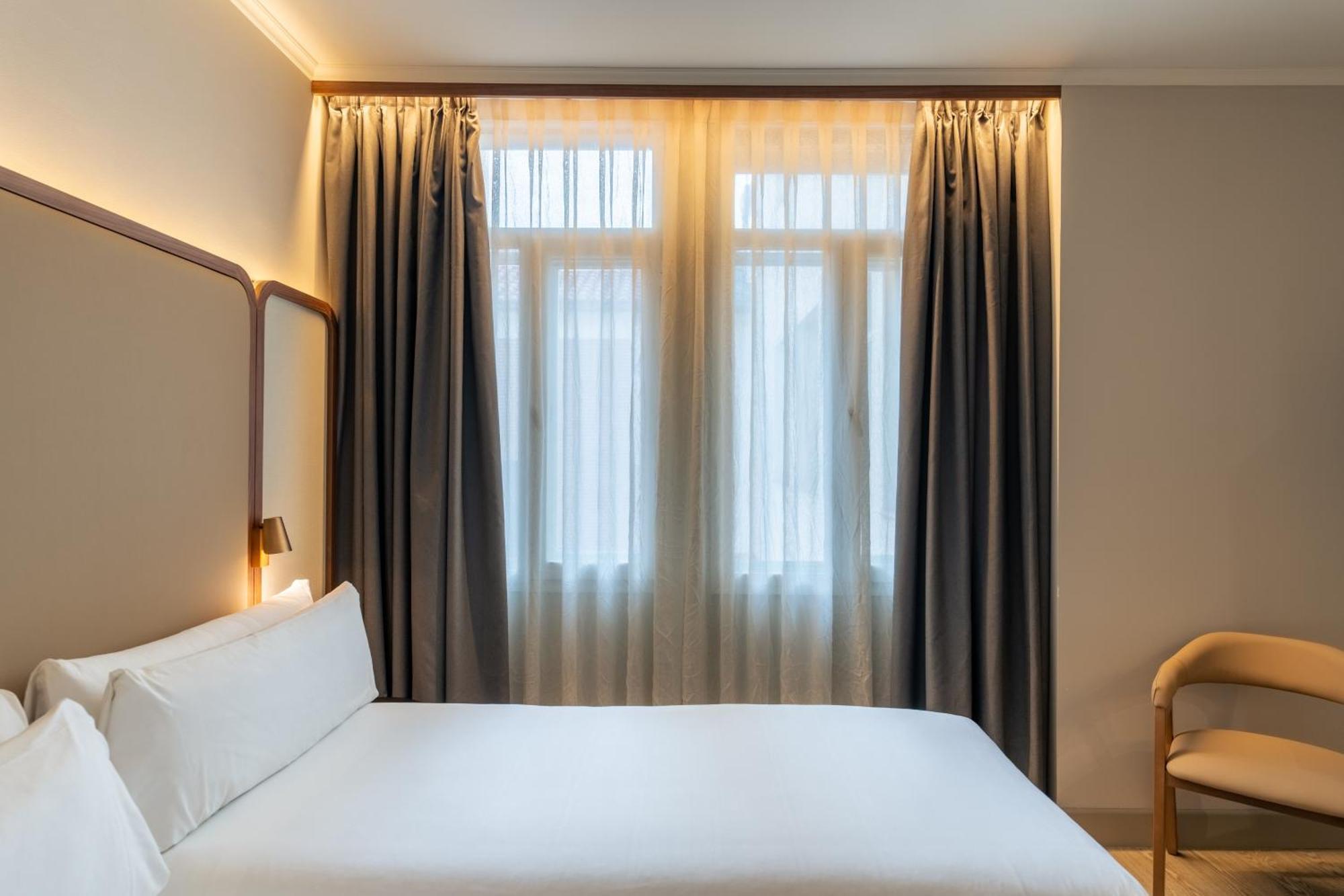 Chambre Double ou Lits Jumeaux (1-2 Adultes)