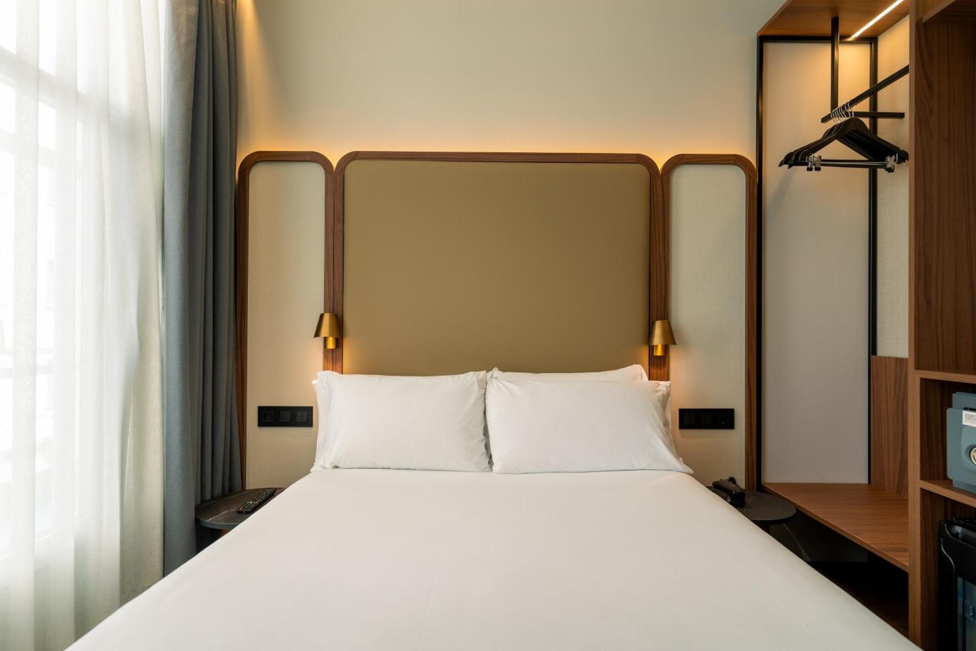 Petite Chambre Double (1-2 Adultes)