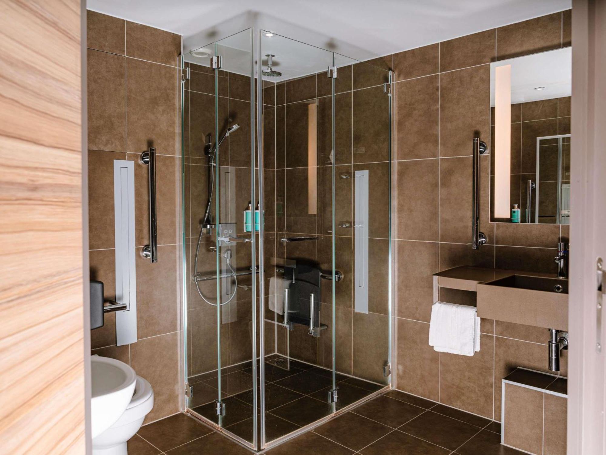 Superior Twin Room Accessible