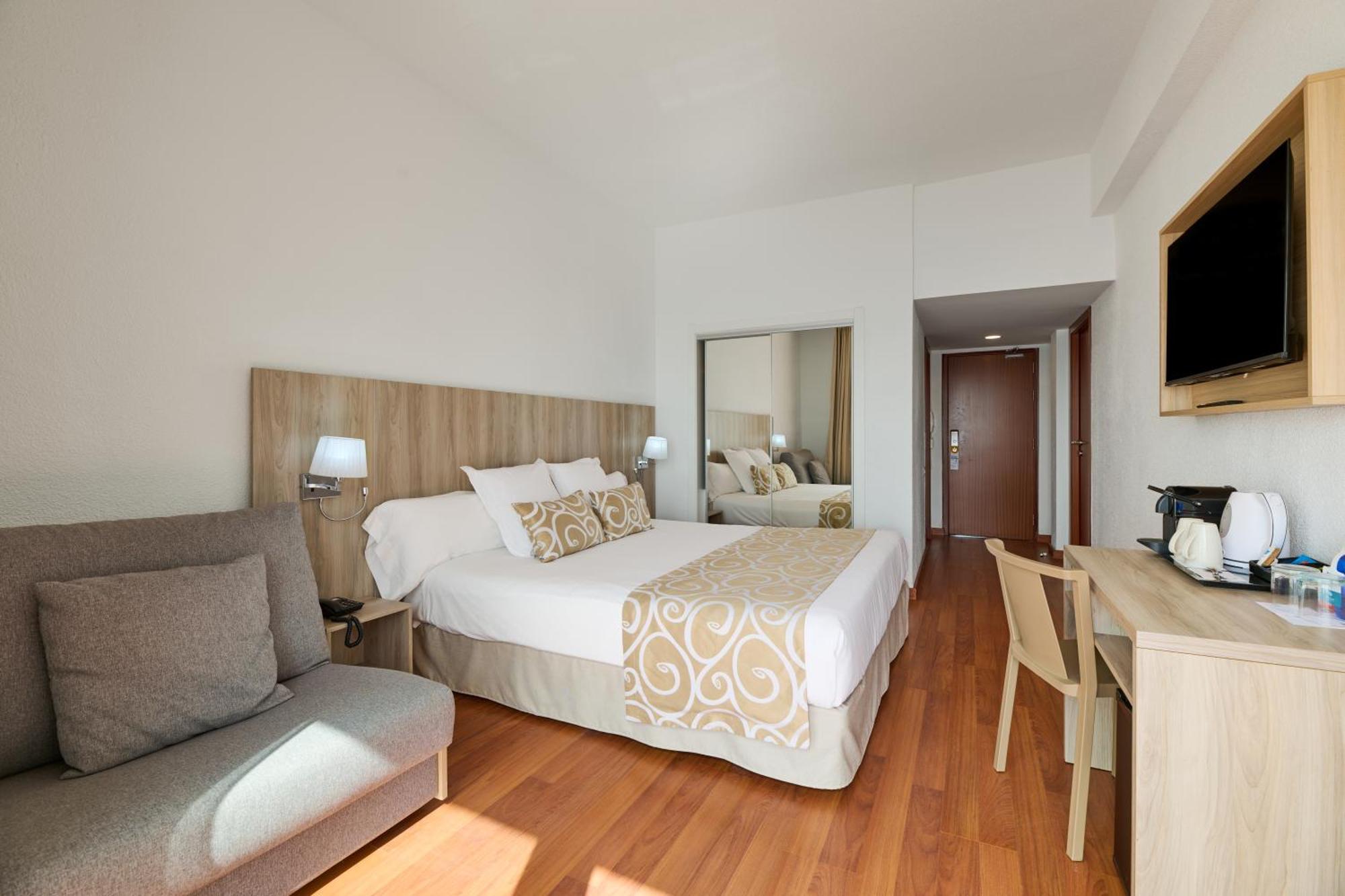 Superior Double Room Frontal Menor sea View