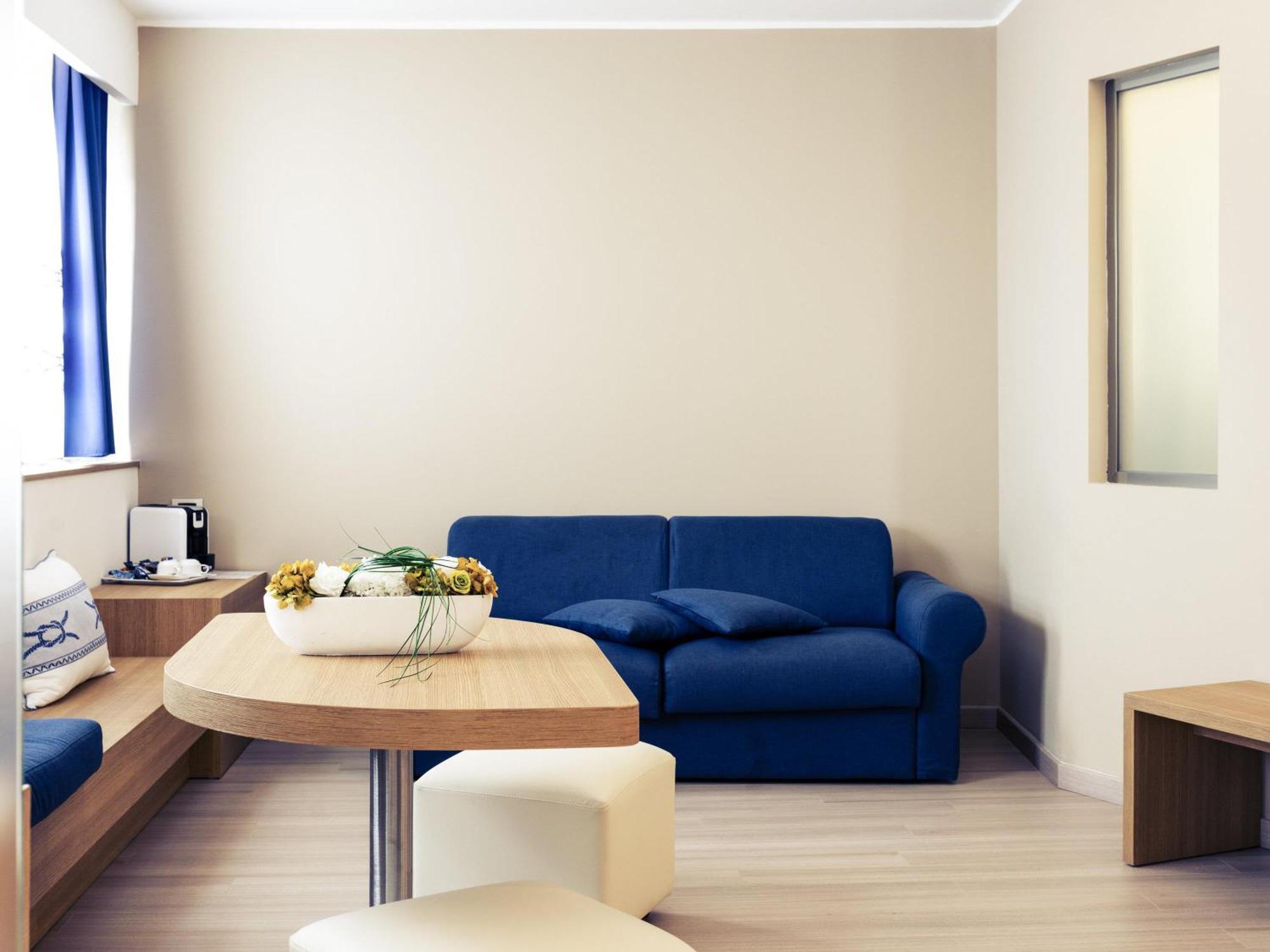 Standard Family Suite 2 Connecting Rooms