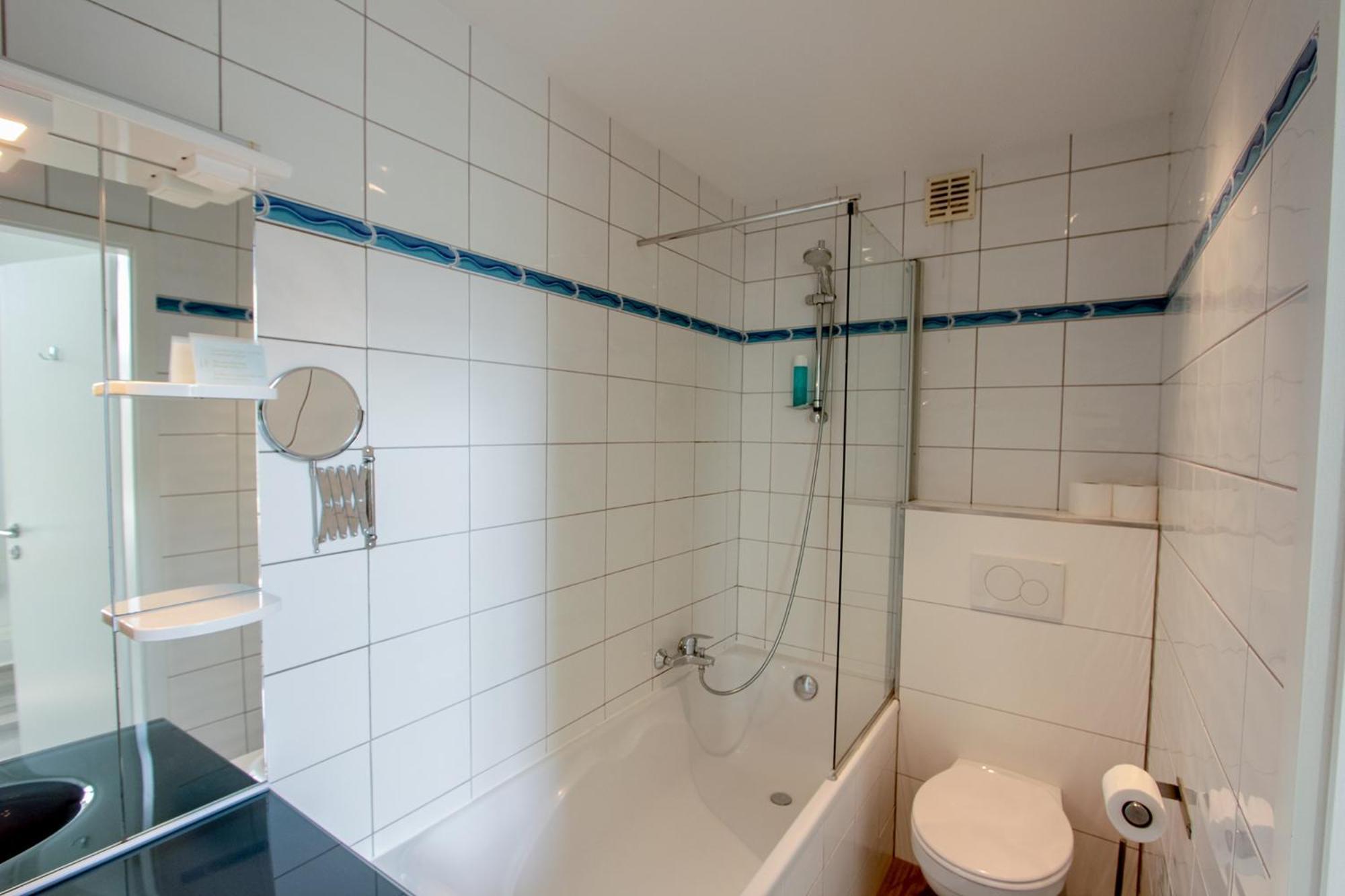 Large Deluxe Double Room