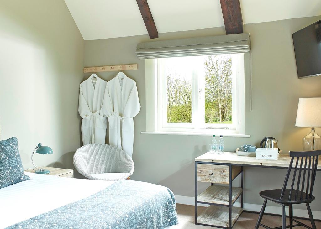 Medium Room