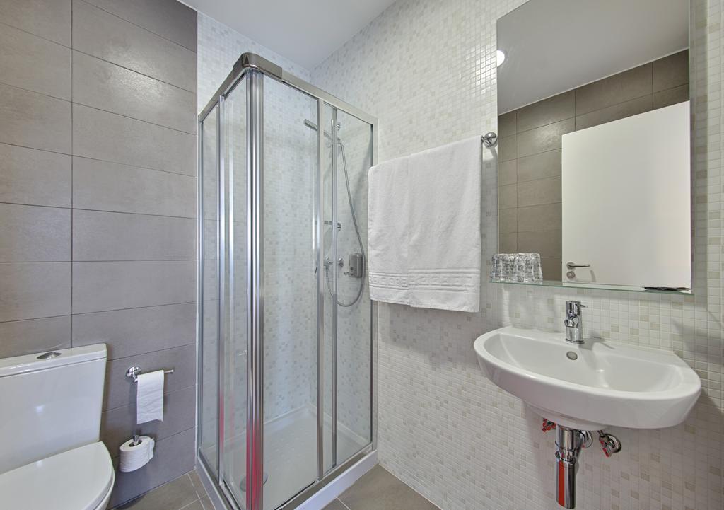 Quarto Duplo Standard