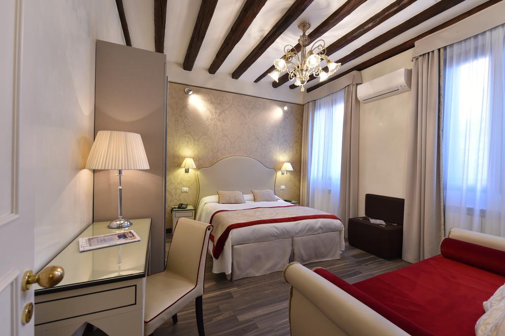 Triple Room,258037249:JPEG