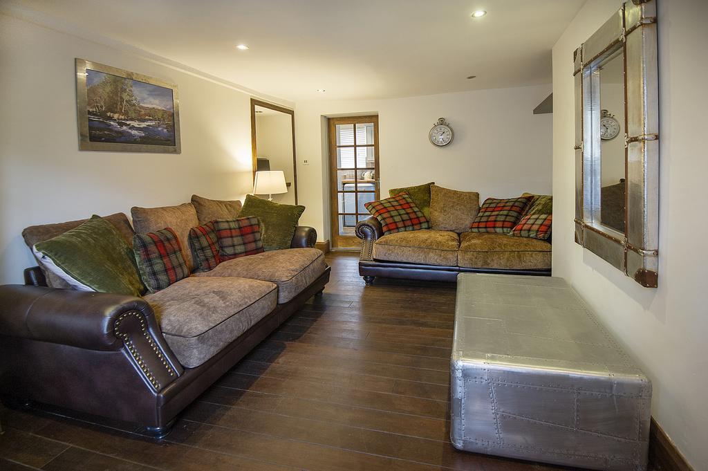 Three-Bedroom Townhouse,262902333:JPEG