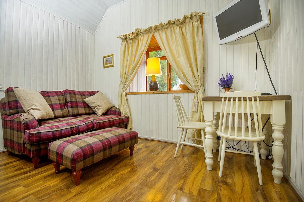 Self-Catering Cottage,381956866:JPEG