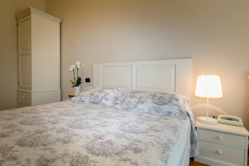 Double Room with Lake View