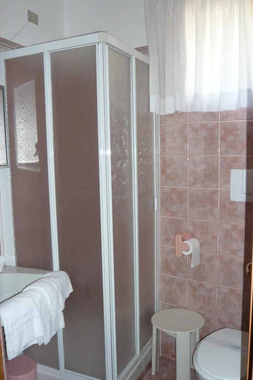 Camera Matrimoniale con Bagno Privato Esterno