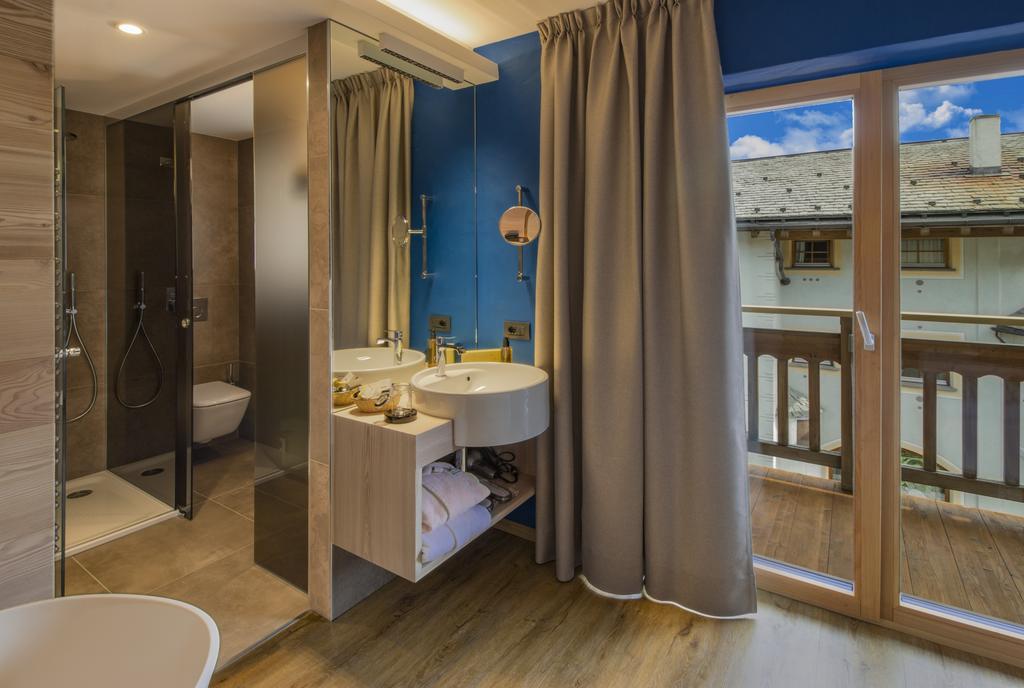 Luxe Kamer met 1 of 2 Bedden en Balkon