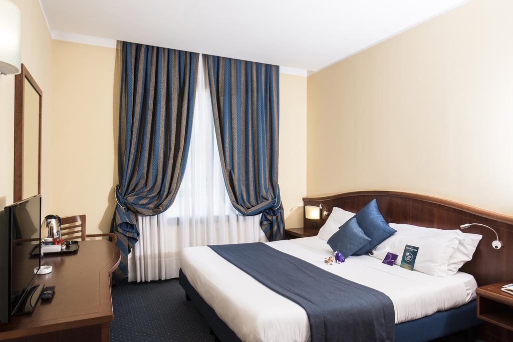 Standard Room with 1 Double Bed