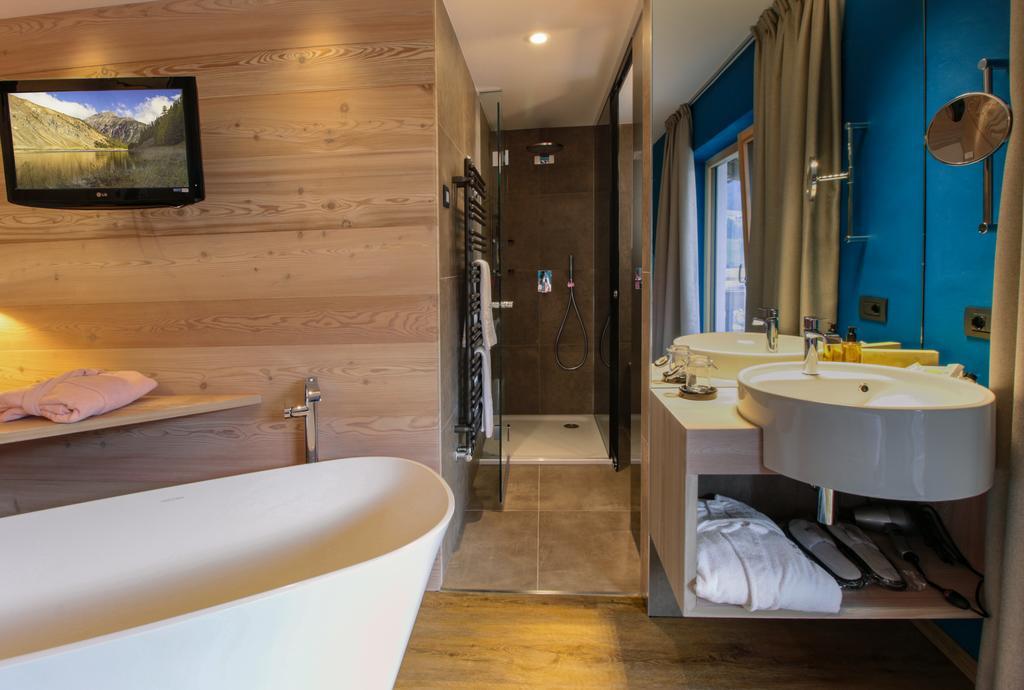 Superior Deluxe Tweepersoonskamer met 1 of 2 Bedden en Balkon