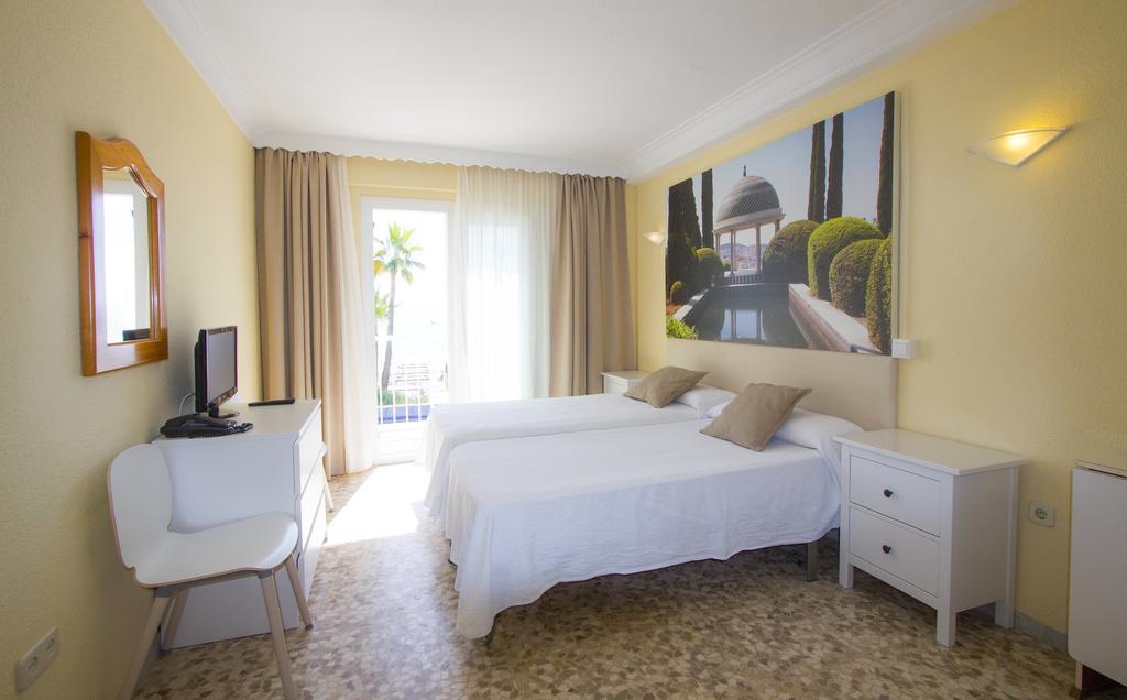 Studio with Sea View,448392333:JPEG