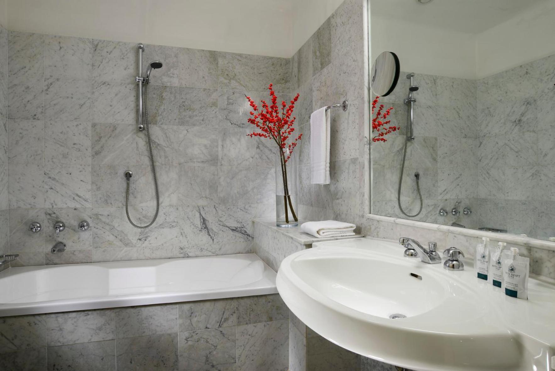 Triple Room,953081056:JPEG