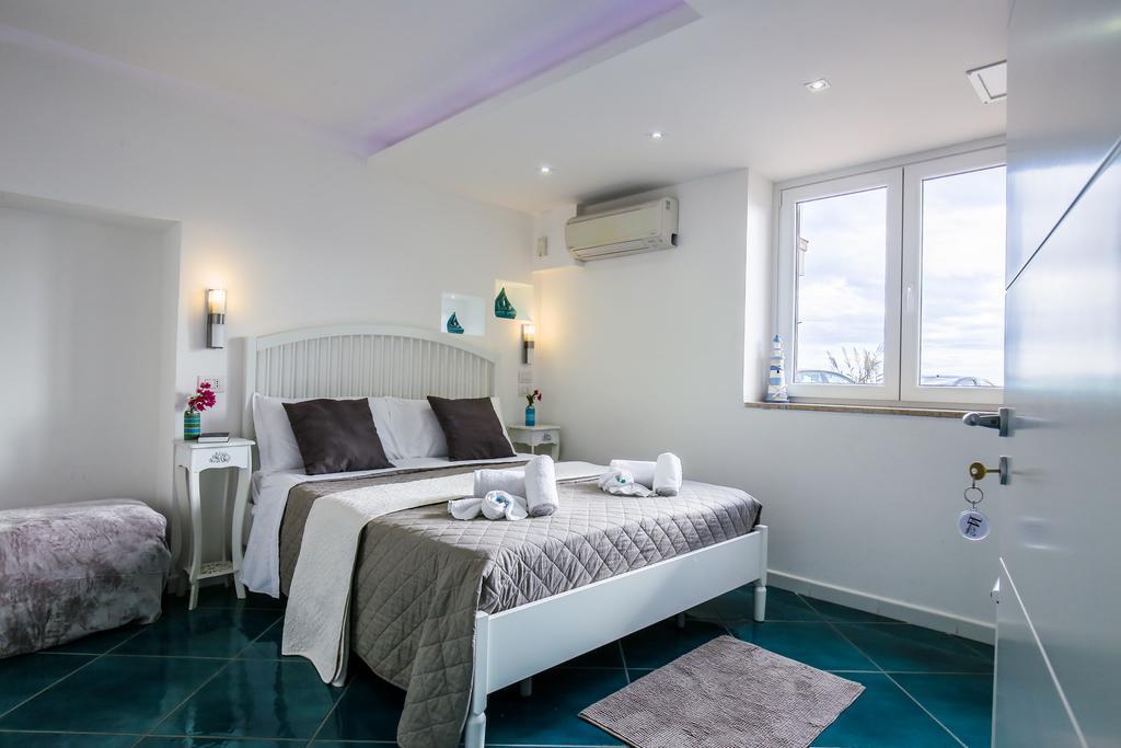 Triple Room Sea View
