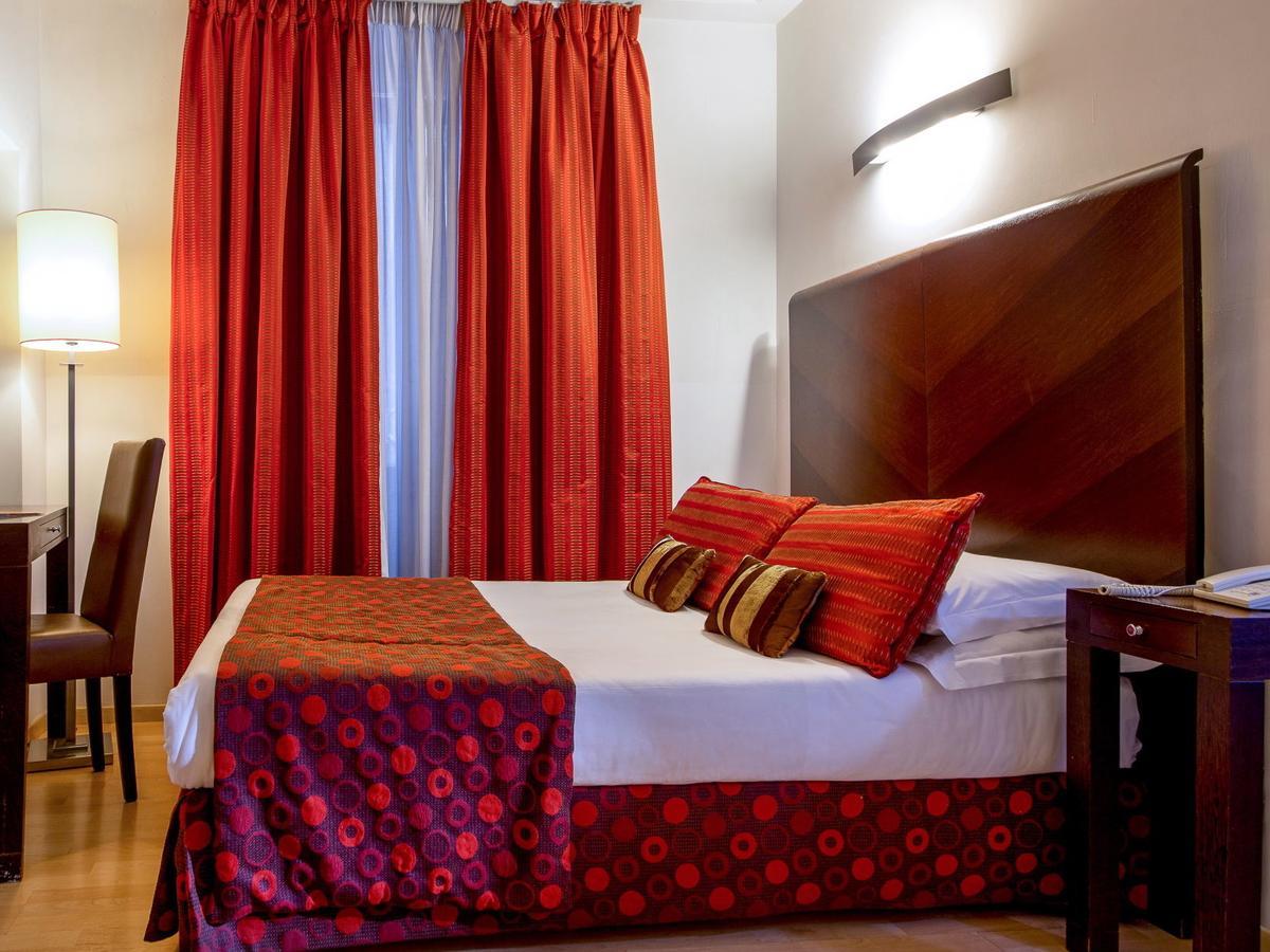 Budget Double Room,705758122:JPEG