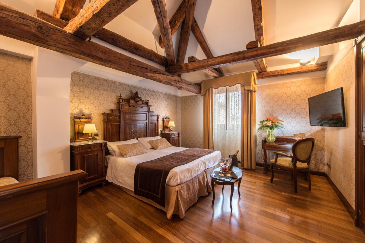 Junior Suite met Uitzicht op de Klokkentoren van San Marco