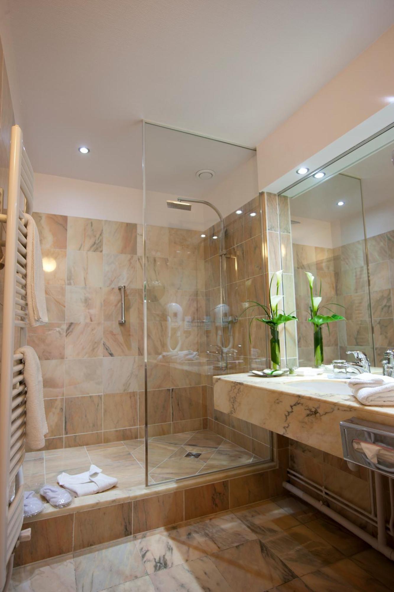 Comfort Suite,1208514178:JPEG