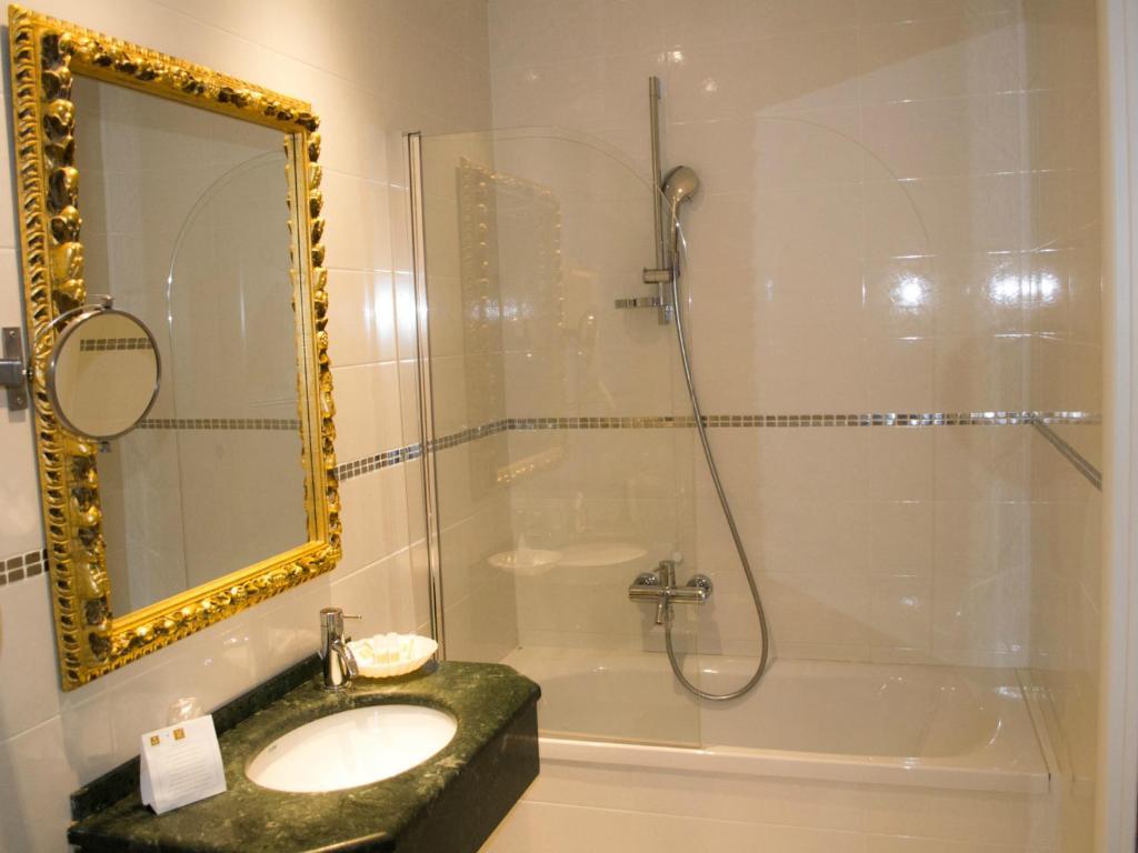 Quarto Standard com Cama de Casal ou 2 de Solteiro