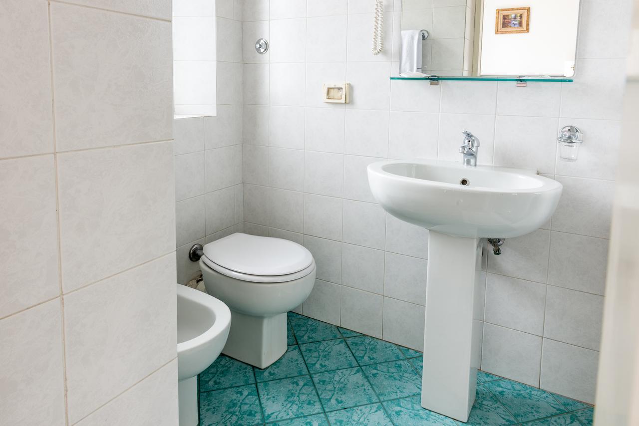 Quarto Standard com Cama de Casal ou 2 de Solteiro