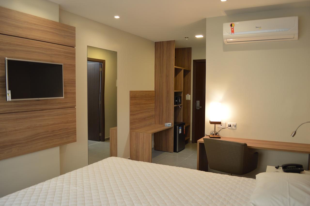 Standard Quadruple - 2 Queen Beds