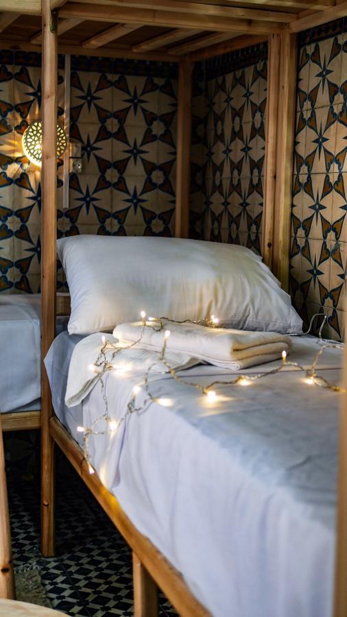 Bed in een Gemengde Slaapzaal met 6 Bedden