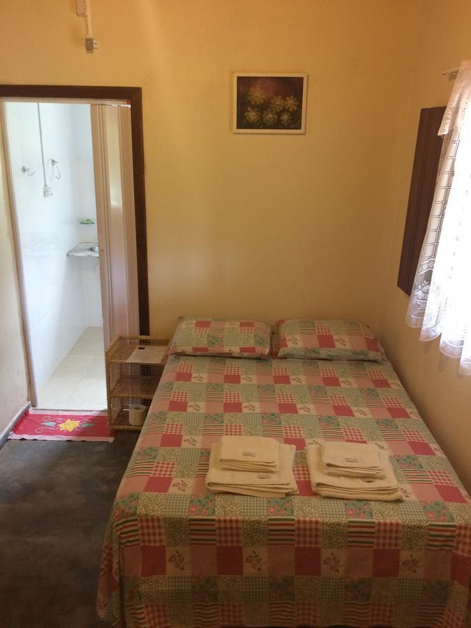 Quarto com Cama de Casal ou 2 de Solteiro e Vista do Jardim