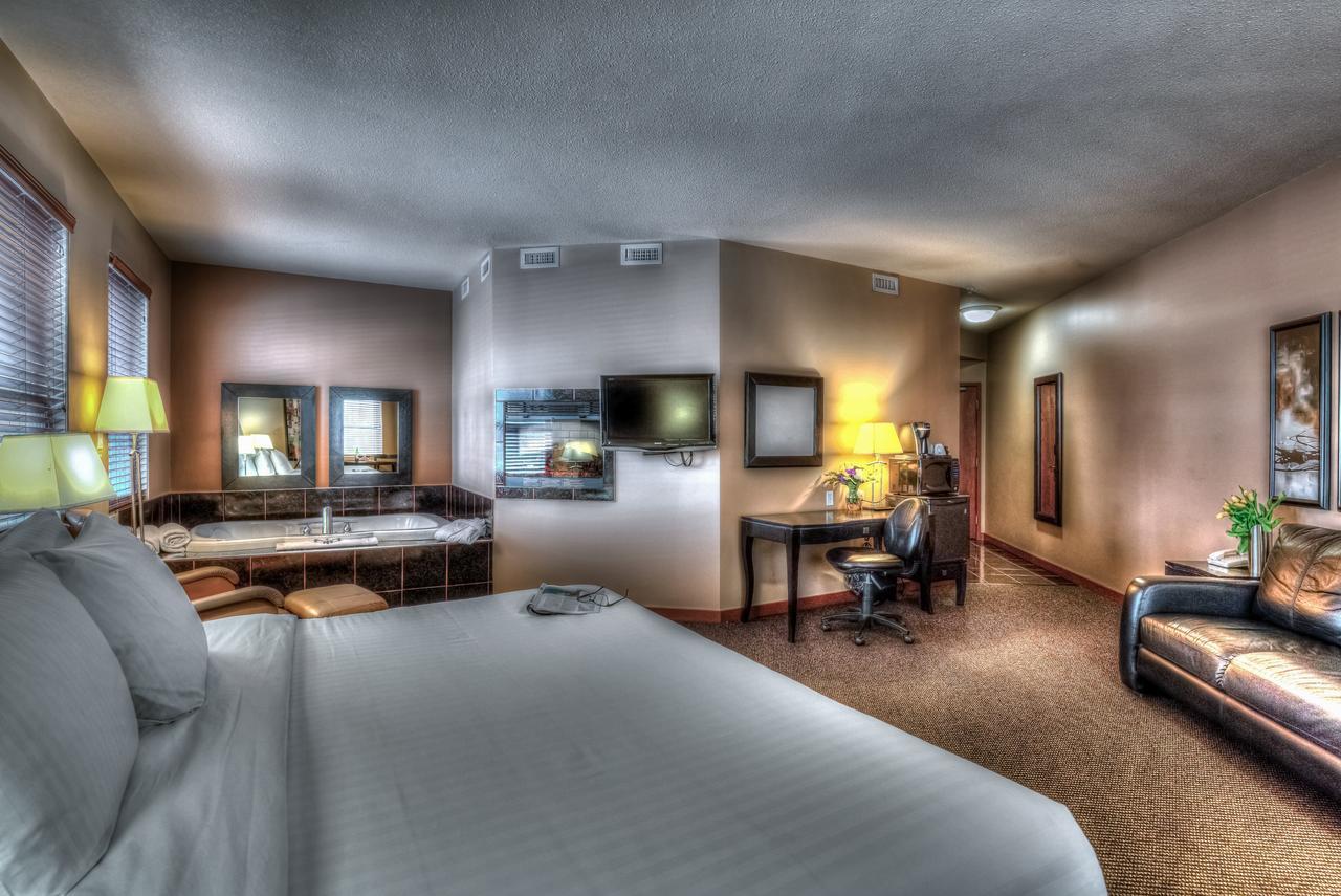 King Suite with Spa Bath,654212433:JPEG