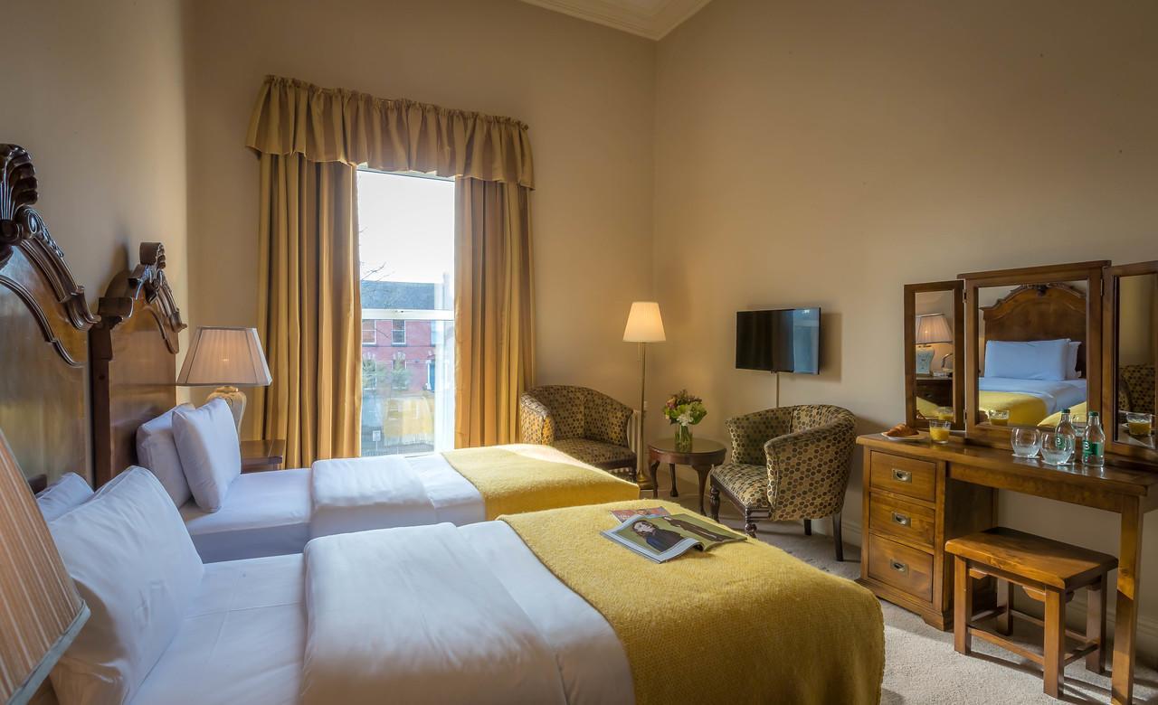 Superior Twin Room,690465435:JPEG