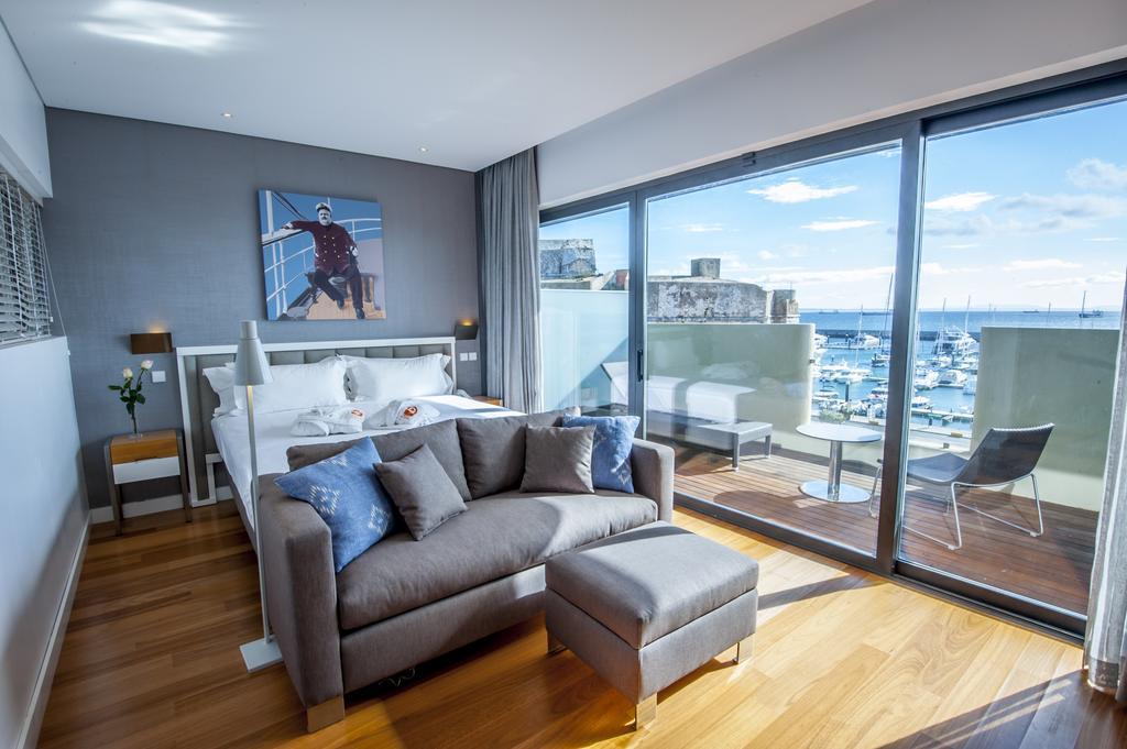 Quarto Triplo Superior com Vista Mar