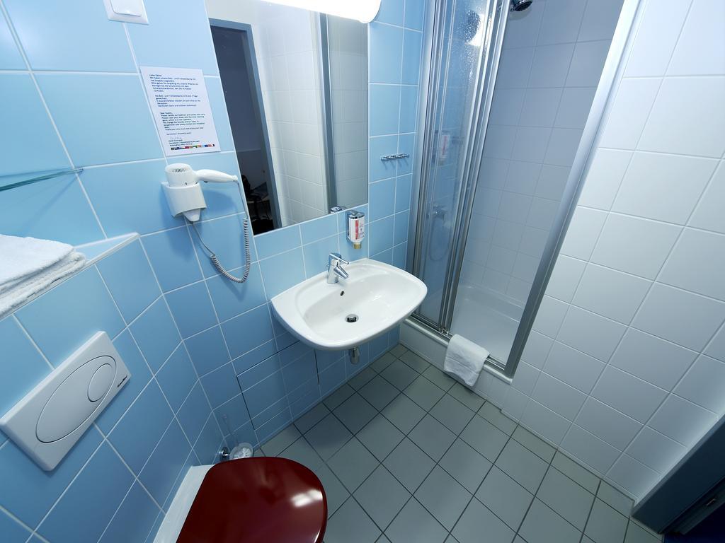 Deluxe Double Room with Courtyard View