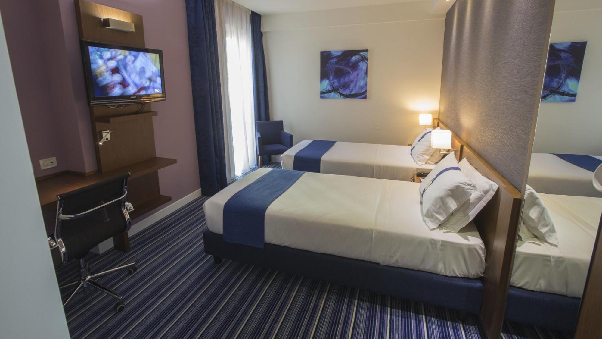 Standard Double or Twin Room,1661635981:JPEG