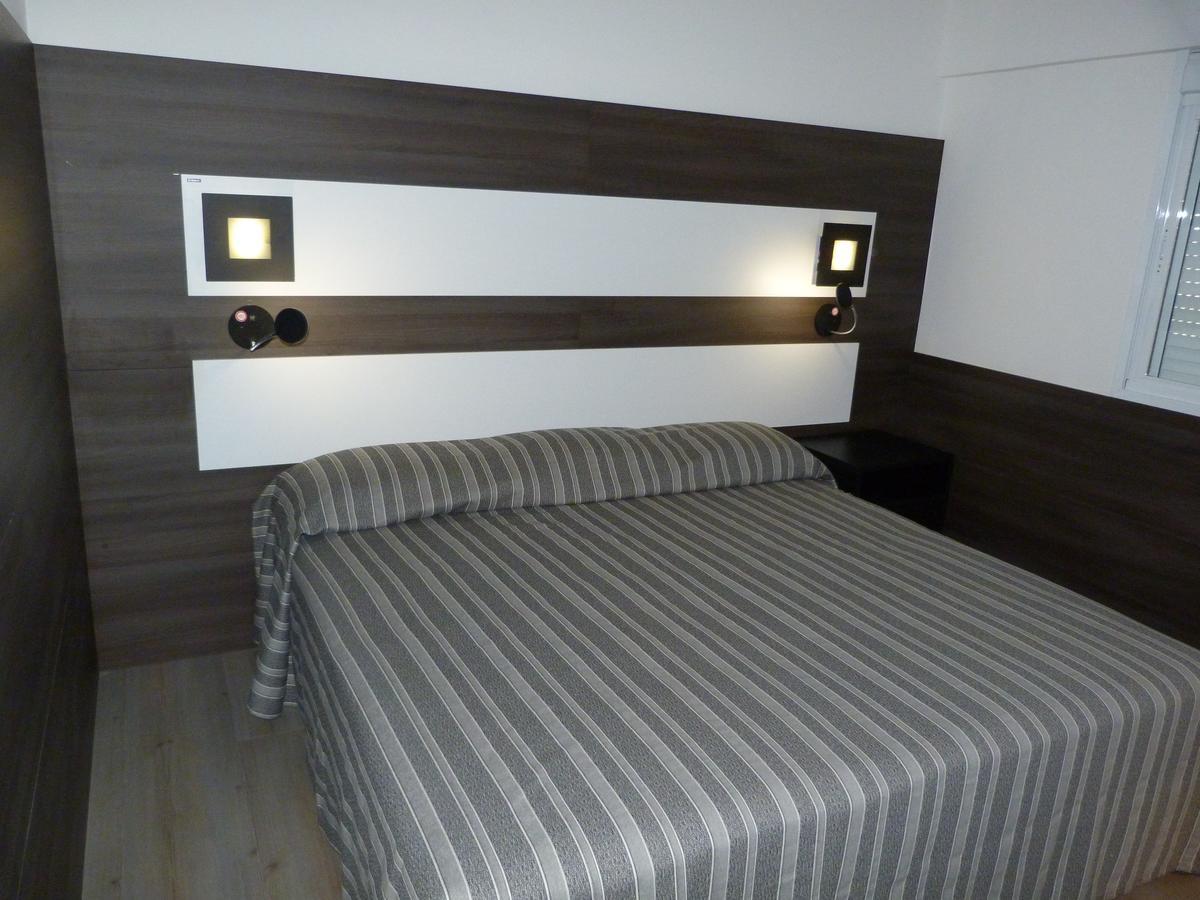 Quarto Executivo com Cama de Casal ou 2 de Solteiro