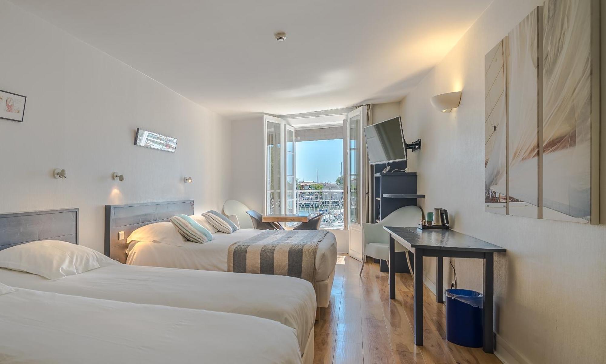 Quarto Família - Lado do Porto
