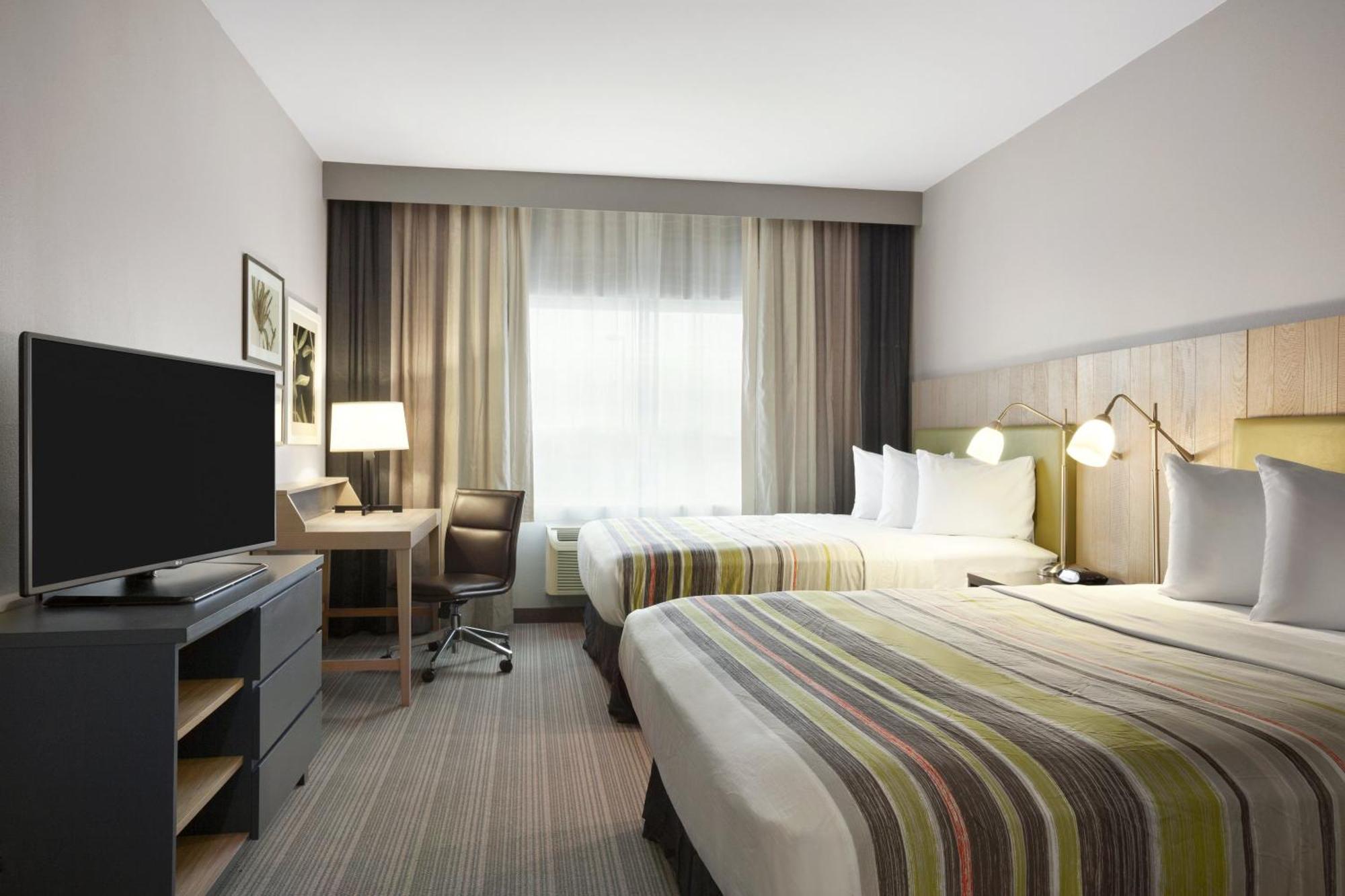 Queen Studio Suite with Two Queen Beds and Roll-In Shower,700848703:JPEG