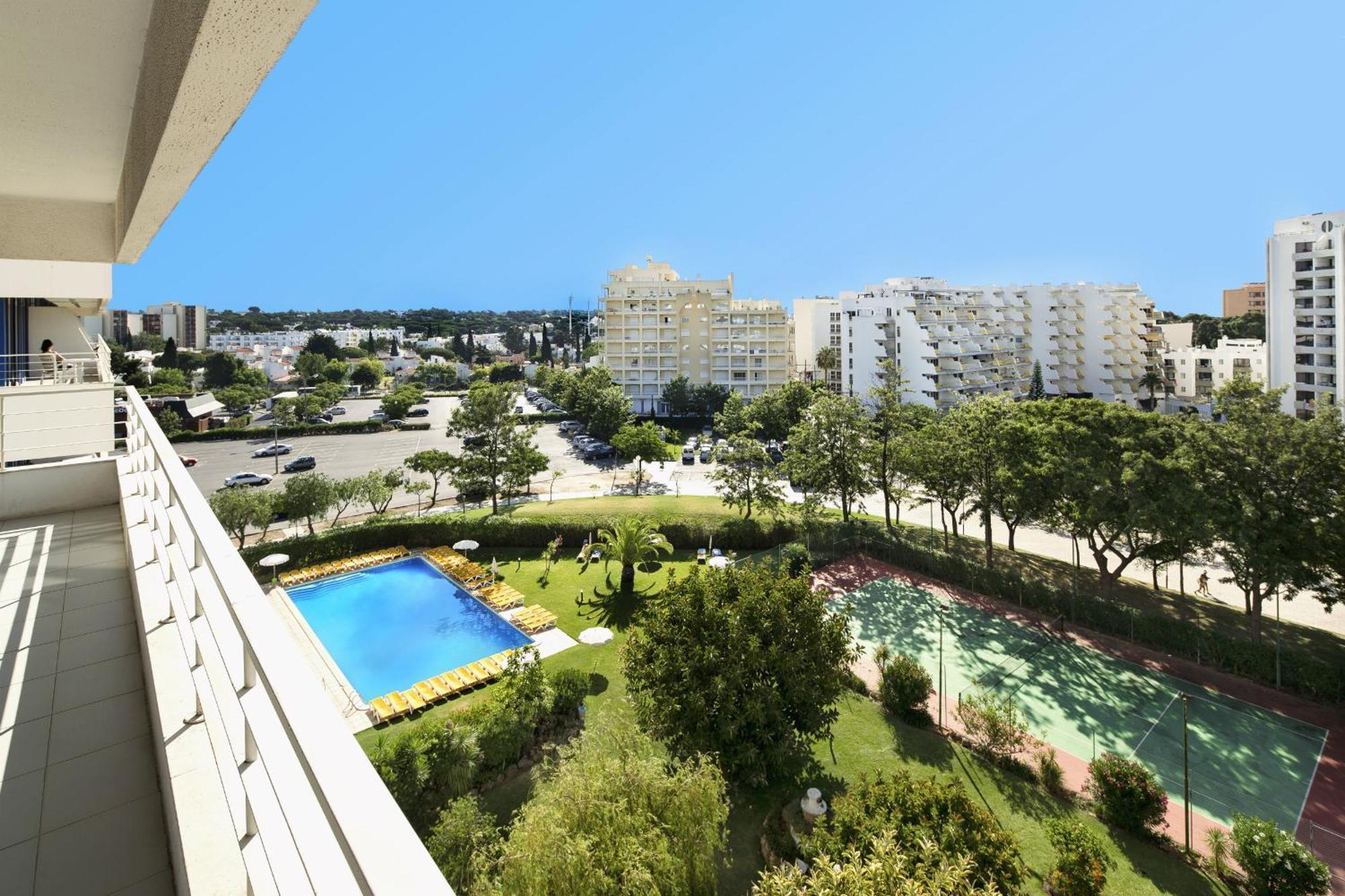 One-Bedroom Apartment with Balcony,1274501728:JPEG