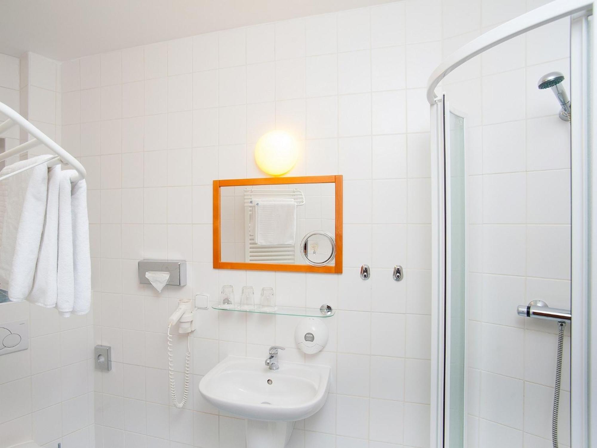Triple Room,1209795538:JPEG