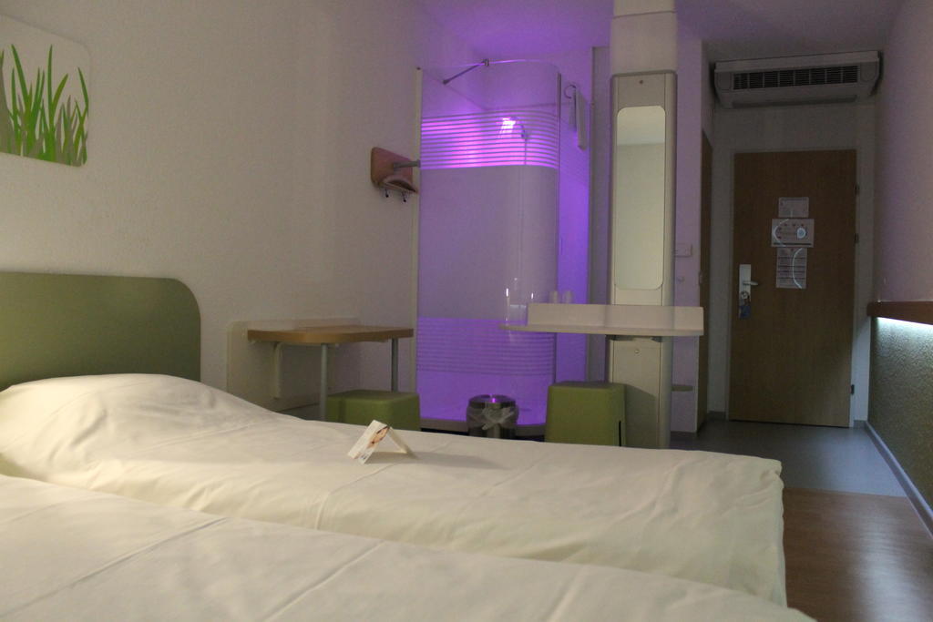 Standard Room with 1 Double Bed,73703693:JPEG